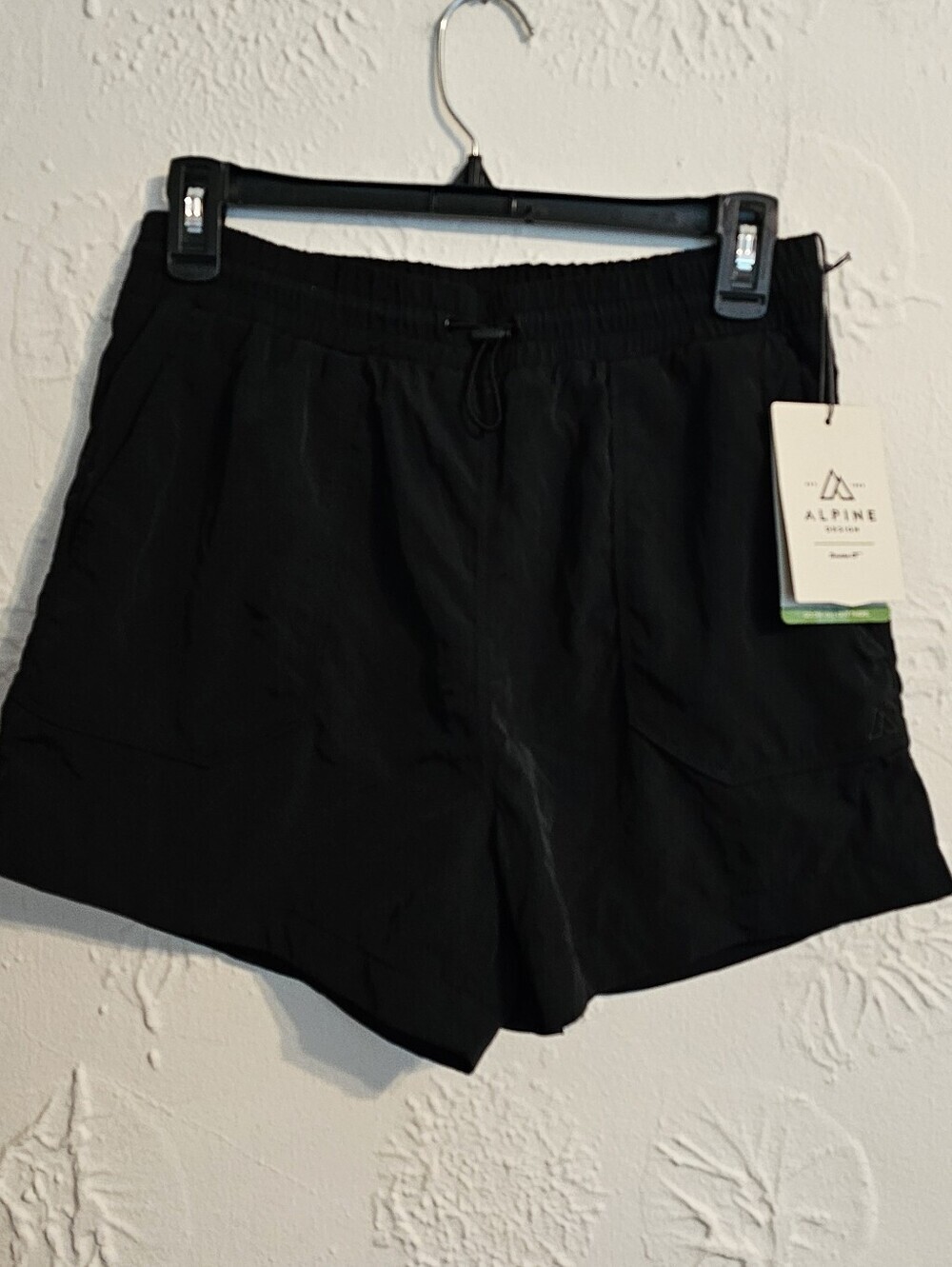 Alpine Design Women's 3.5" Woven Shortie XS NWT Pure Black